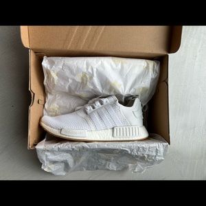 *NWT*Authentic* Adidas Mens Originals NMD_R1 size 9.5 *New in Box* rare Japanese
